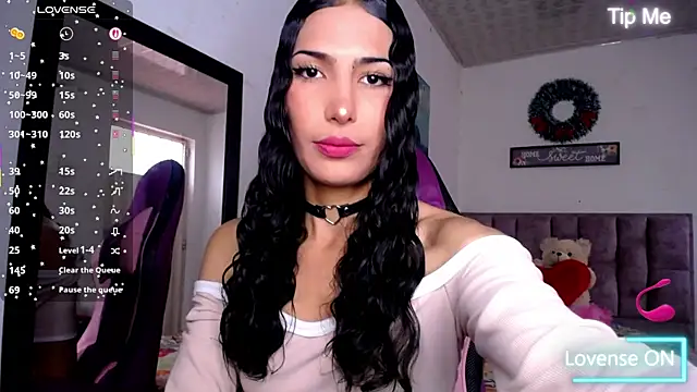 Snapshot of Lanna_hott_ chatting on 07-28-26, 07:15 Lanna hott online show from 07-28-26, 07:15