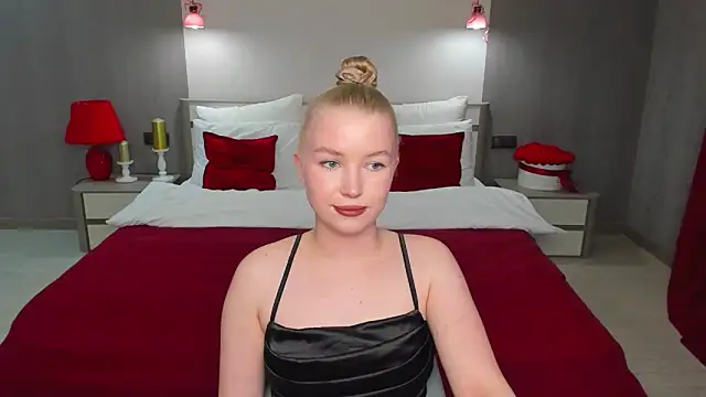 Snapshot of shy__lady chatting on 05-02-26, 06:35 shy lady online show from 05-02-26, 06:35