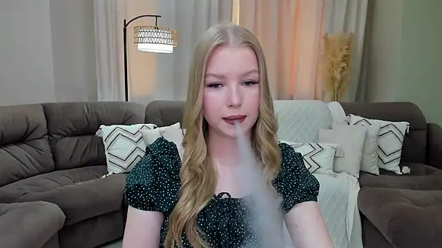 Snapshot of shy__lady chatting on 05-31-26, 11:28 shy lady online show from 05-31-26, 11:28