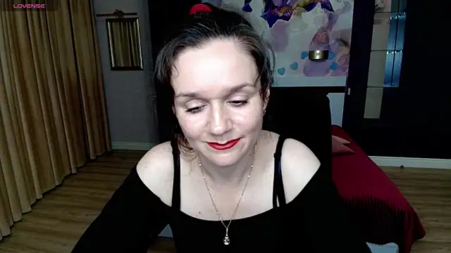 Snapshot of AriaGray chatting on 05-17-26, 01:47 AriaGray online show from 05-17-26, 01:47