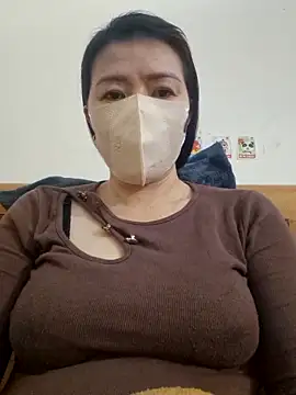 Snapshot of Susu204 chatting on 12-16-24, 01:32 Susu204 online show from 12-16-24, 01:32