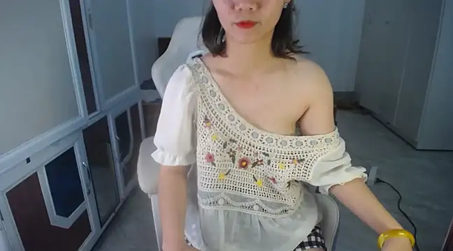 Snapshot of Susu204 chatting on 03-19-25, 01:18 Susu204 online show from 03-19-25, 01:18