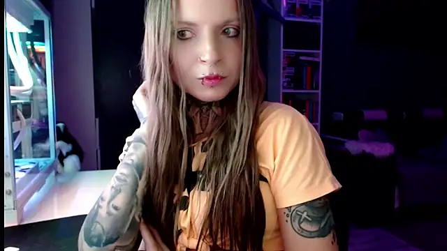 Snapshot of InesGold chatting on 03-14-25, 07:12 InesGold online show from 03-14-25, 07:12