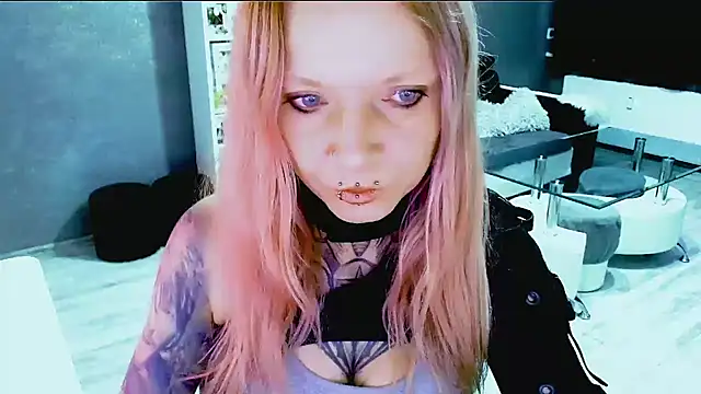 Snapshot of InesGold chatting on 09-09-25, 07:08 InesGold online show from 09-09-25, 07:08