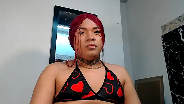 Snapshot of KristalTsXXX chatting on 05-08-26, 02:33 KristalTsXXX online show from 05-08-26, 02:33