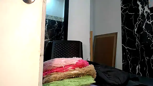 Snapshot of KristalTsXXX chatting on 05-11-26, 04:04 KristalTsXXX online show from 05-11-26, 04:04