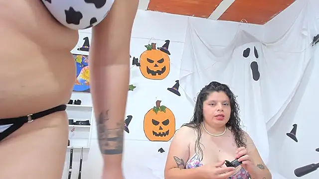 Karol IsabelCouple online show from 11-01-25, 09:39