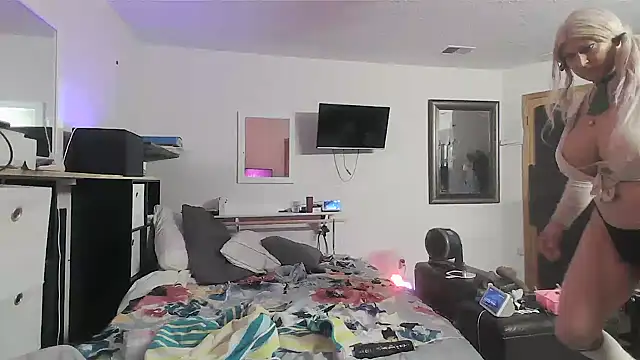 sissytrapdolly24 online show from 03-25-26, 09:26