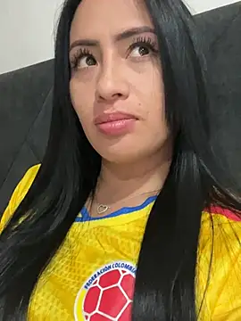 Sara luna  online show from 06-24-26, 12:09