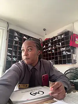 CiaraEbony online show from 04-18-26, 07:58