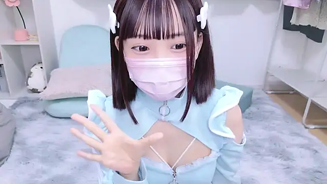 Snapshot of x-naru-x chatting on 03-18-25, 05:31 x-naru-x online show from 03-18-25, 05:31