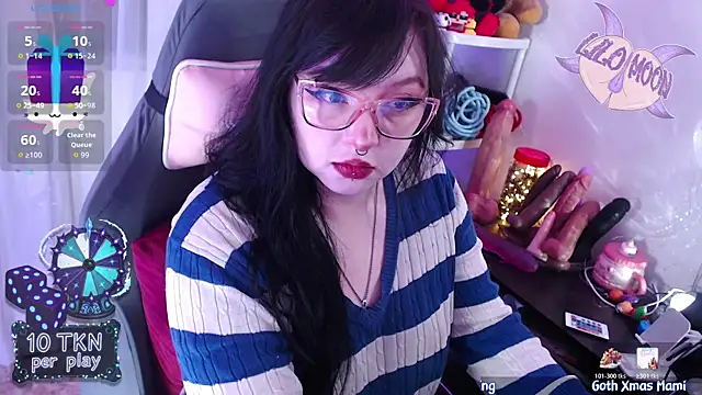 LiloMoon69 online show from 12-17-25, 02:12