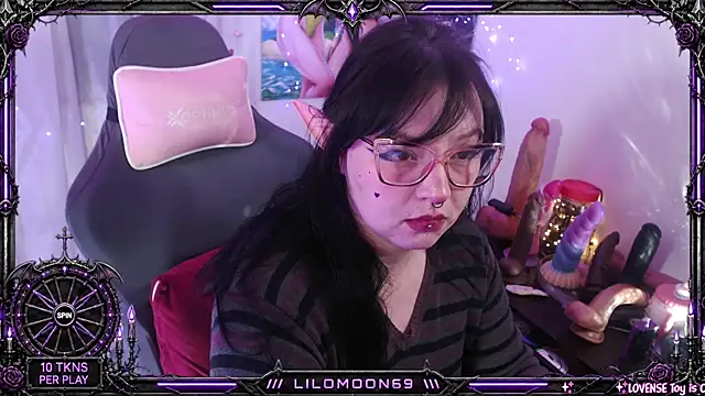 LiloMoon69 online show from 06-11-26, 09:51