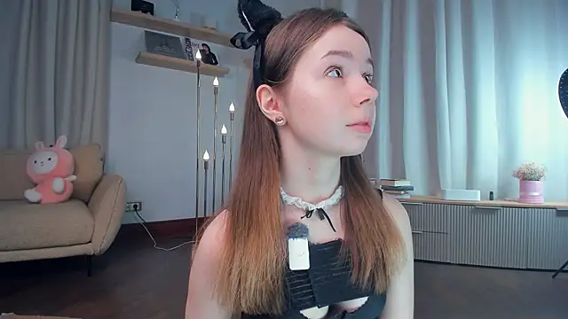 DominikaElis online show from 04-21-26, 02:51