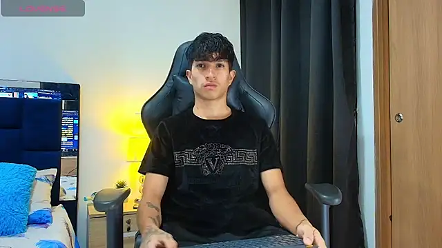  CamiloBass online show from 04-19-26, 01:16