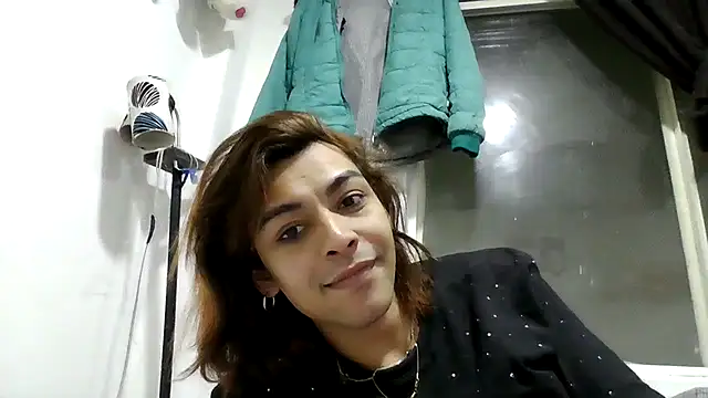 Maiskeen Zamara online show from 04-28-26, 01:37