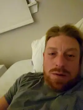 Snapshot of jayzonblow chatting on 11-08-25, 05:40 jayzonblow online show from 11-08-25, 05:40