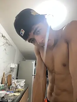 Snapshot of JoanG10 chatting on 09-20-25, 04:02 JoanG10 online show from 09-20-25, 04:02