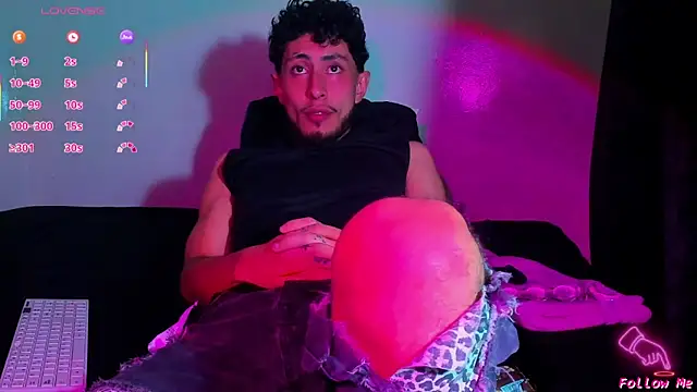 Piggy Eddy online show from 02-24-26, 04:32