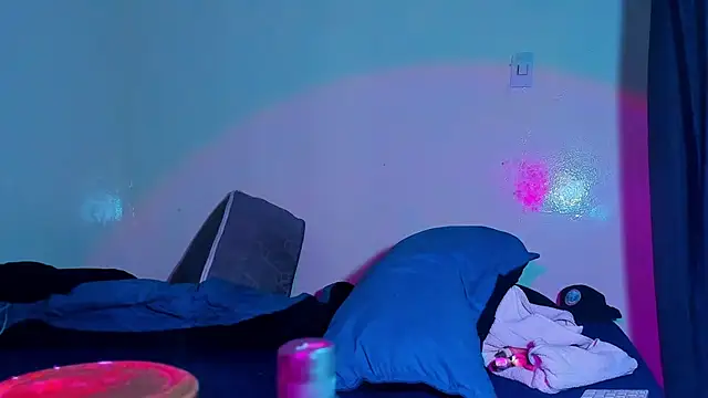 Piggy Eddy online show from 02-28-26, 02:34