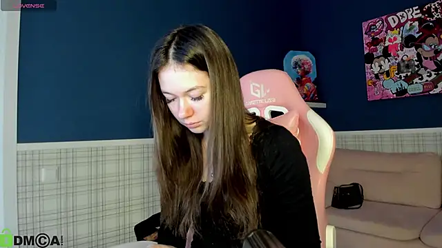 Nicole Charm online show from 01-18-26, 11:41