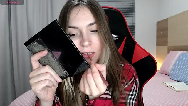 Naughty Annn online show from 12-19-25, 03:24