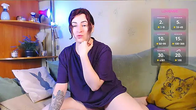 Snapshot of Caroline1995 chatting on 11-18-25, 07:02 Caroline1995 online show from 11-18-25, 07:02