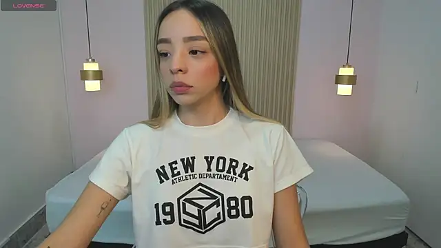 AliceRoss0 online show from 02-13-26, 08:16