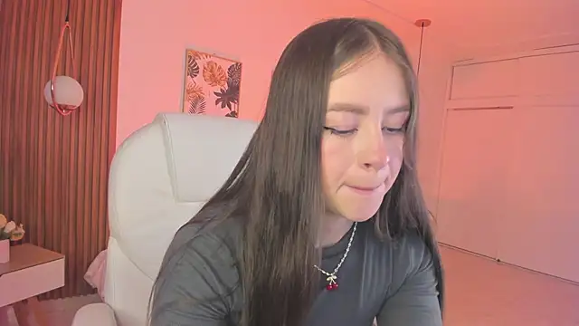 TiffanyWright online show from 09-12-25, 01:22