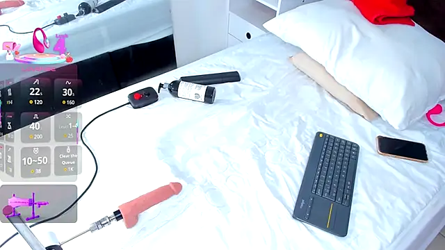 Snapshot of CintiaVega chatting on 03-08-25, 11:58 CintiaVega online show from 03-08-25, 11:58