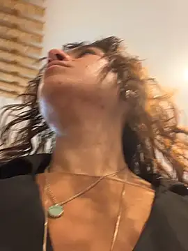 ValeriEvan online show from 03-10-25, 04:14