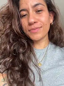 ValeriEvan online show from 03-18-25, 03:42