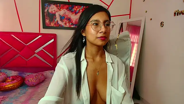 Snapshot of _Jessi29_ chatting on 03-21-25, 07:57  Jessi29  online show from 03-21-25, 07:57