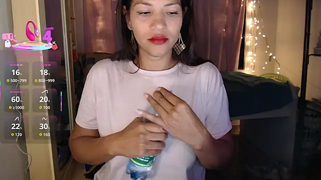 makennaa  online show from 10-15-25, 10:15