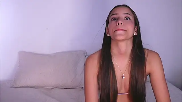 Snapshot of Nicky_and_Blake chatting on 12-13-24, 05:32 Nicky and Blake online show from 12-13-24, 05:32