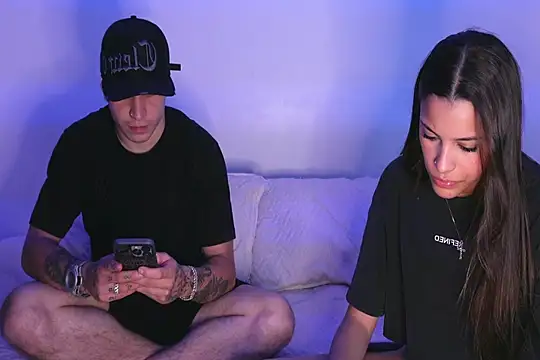 Snapshot of Nicky_and_Blake chatting on 12-25-24, 10:59 Nicky and Blake online show from 12-25-24, 10:59