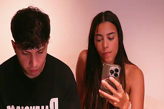 Snapshot of Nicky_and_Blake chatting on 02-08-25, 10:19 Nicky and Blake online show from 02-08-25, 10:19