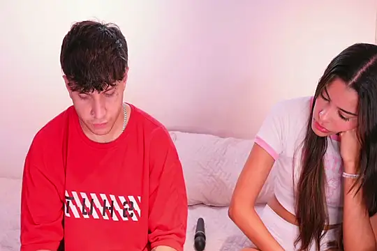 Snapshot of Nicky_and_Blake chatting on 02-14-25, 09:10 Nicky and Blake online show from 02-14-25, 09:10