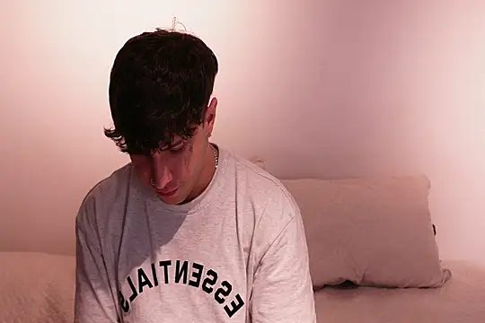 Snapshot of Nicky_and_Blake chatting on 02-18-25, 05:42 Nicky and Blake online show from 02-18-25, 05:42