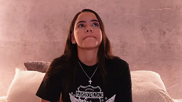 Snapshot of Nicky_and_Blake chatting on 10-07-25, 05:54 Nicky and Blake online show from 10-07-25, 05:54