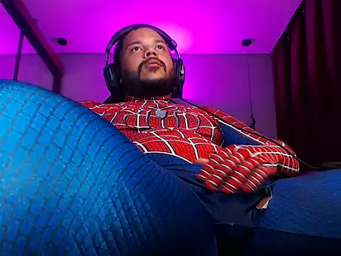 Ale Mineiro online show from 03-13-26, 04:02