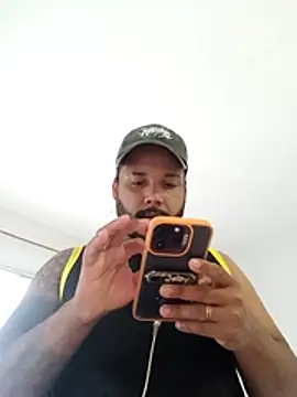 Ale Mineiro online show from 07-17-26, 08:03