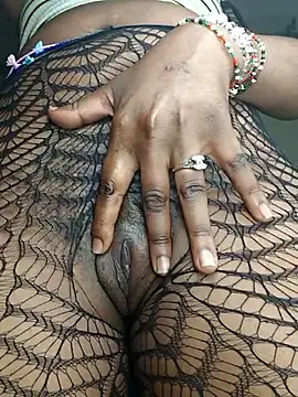 Pretty tiffany online show from 01-18-26, 04:44