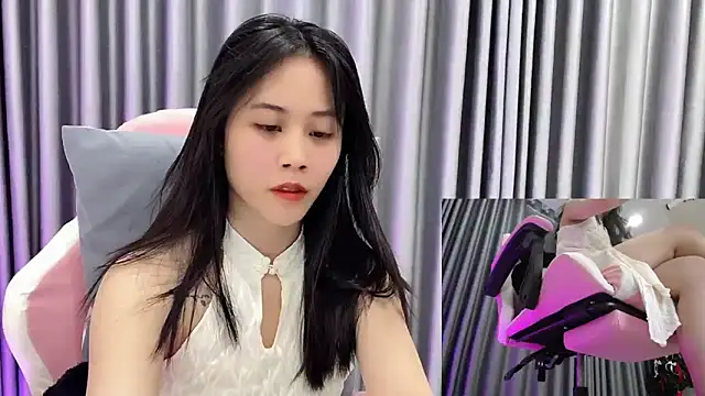 -rosiie- online show from 03-18-25, 02:25