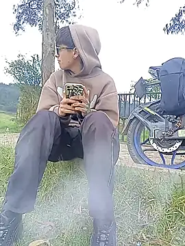 Cuervo maniaco online show from 11-25-25, 03:01