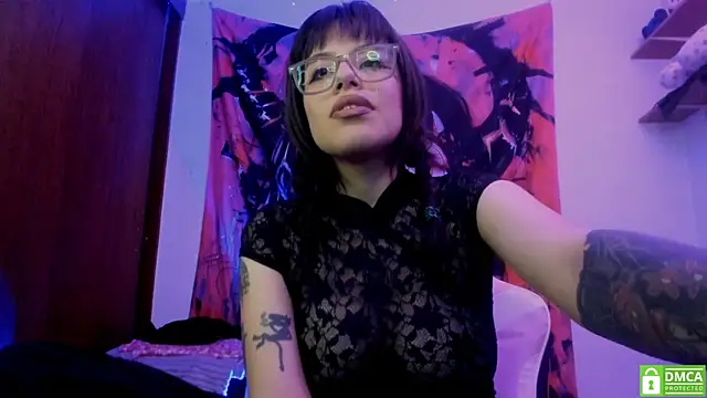 Snapshot of Lucyfx666 chatting on 08-04-26, 11:29 Lucyfx666 online show from 08-04-26, 11:29