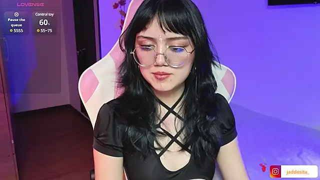 suzumi   online show from 12-27-24, 10:16