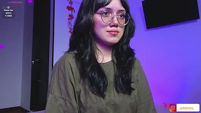 suzumi   online show from 02-01-25, 09:43