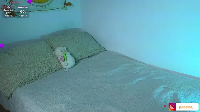 suzumi   online show from 03-06-25, 06:41