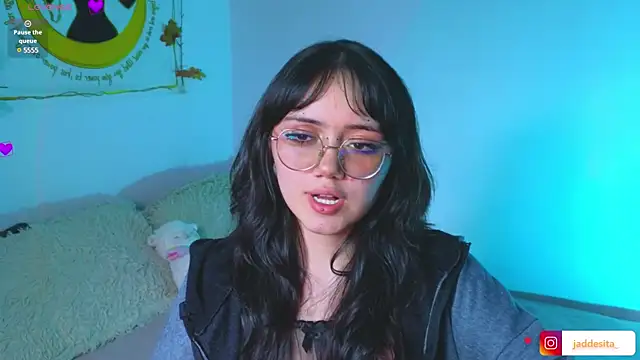 suzumi   online show from 03-12-25, 09:23